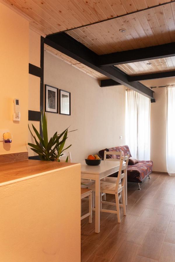 Marittimo Apartments Valenza Esterno foto
